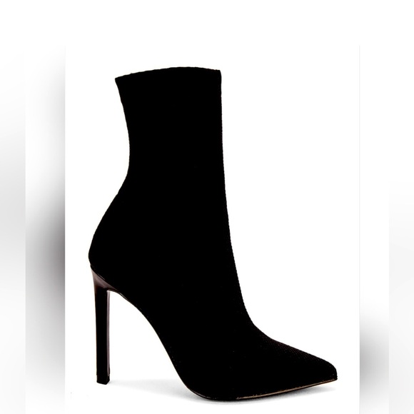 Steve Madden Discreet Stiletto Bootie - Picture 1 of 9